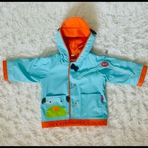 Zoo Skip Hop Boy /Girl toddler raincoat Puppy theme 2t